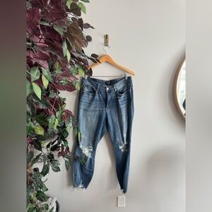 Judy Blue Distressed Blue Boyfriend Jeans
